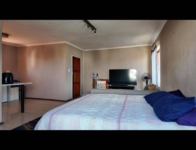 0 BEDROOM APARTMENT FOR SALE IN NORTHWOLD